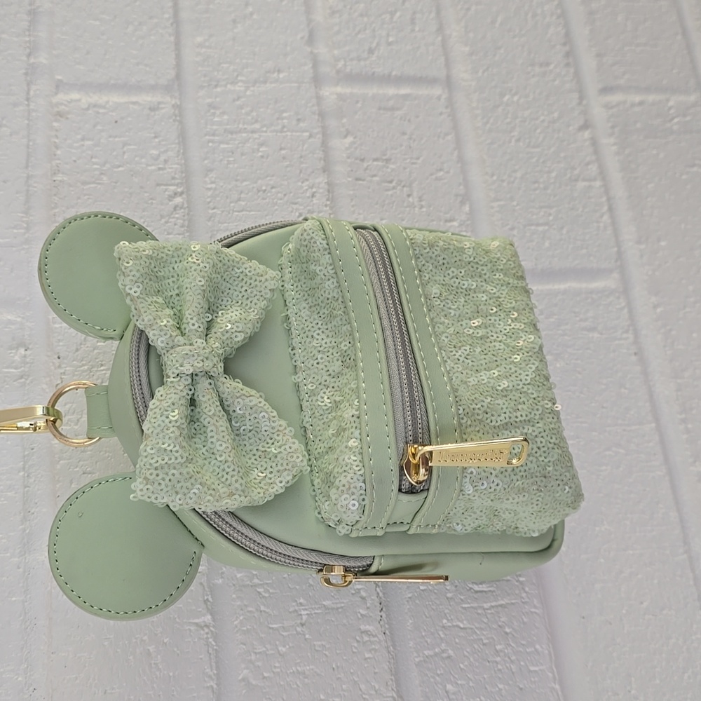 Loungefly Minnie Mouse Mint Sequin Wristlet Mini Bag Wallet - Picture 3 of 8